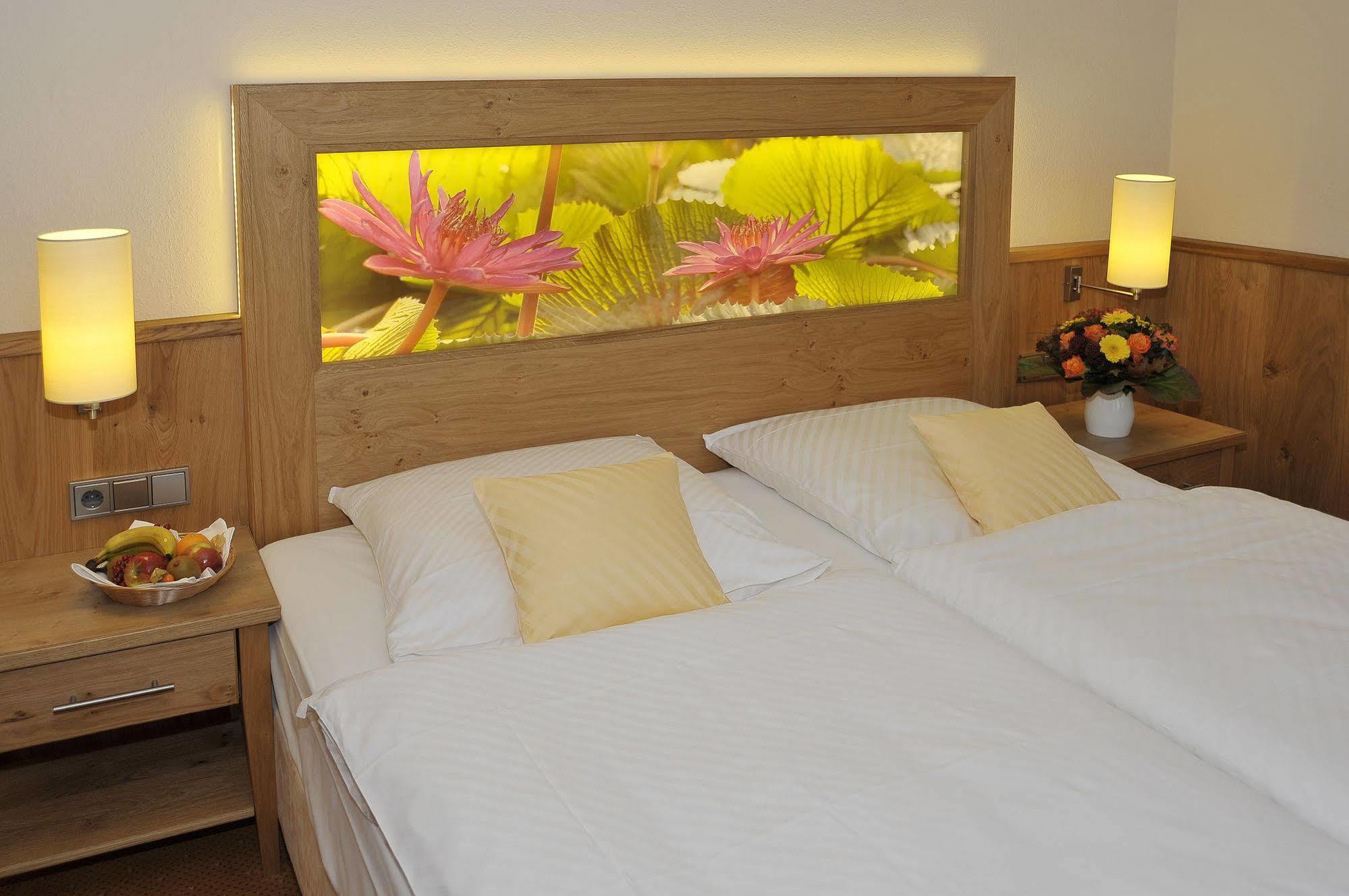 Hotel Gronauer Tannenhof Bergisch Gladbach Zewnętrze zdjęcie